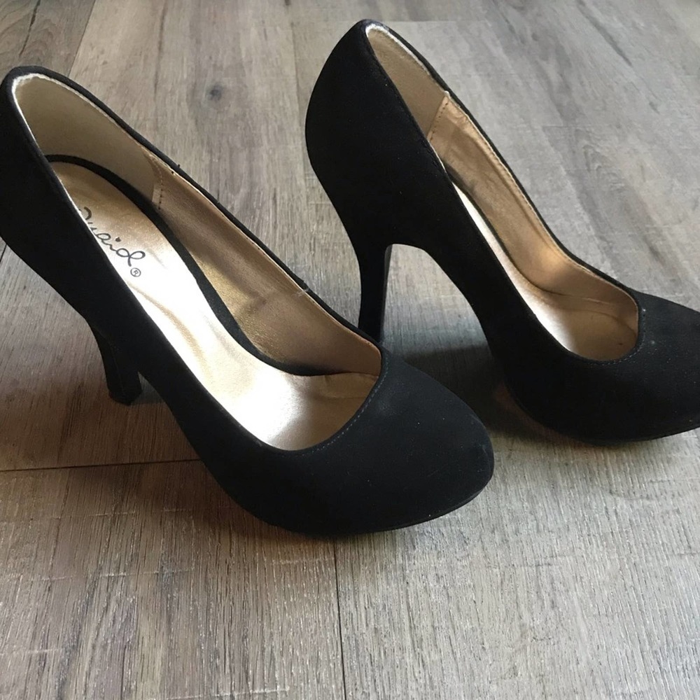 Qupid | Black Faux Suede Platform Pump